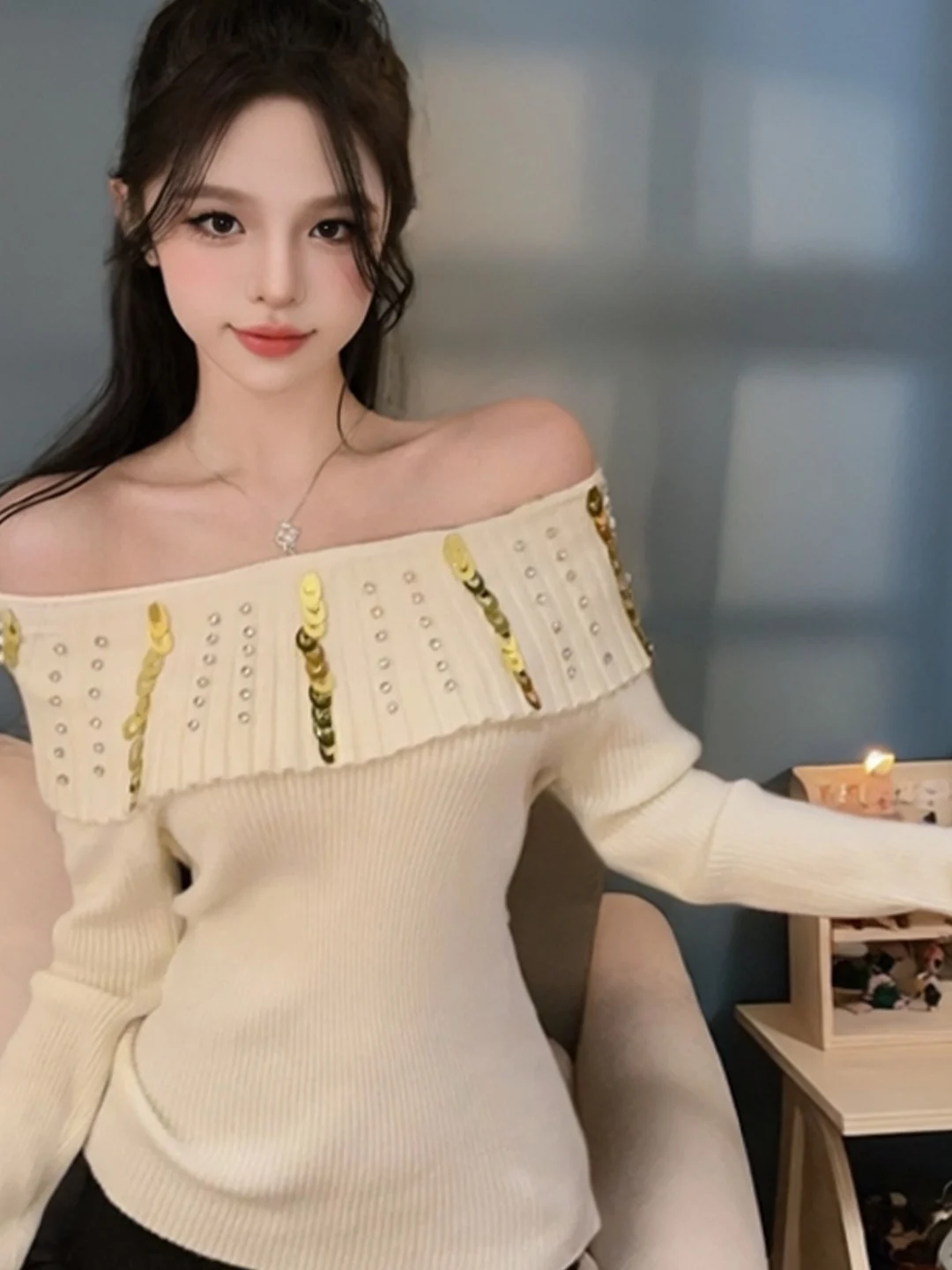 

Elegant Diamond Embellished Sequin Knitwear Women's Autumn Winter One-Shoulder Base Shirt Inner Beauty Sweater Slim Fit Long ...
