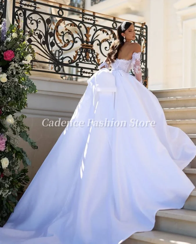 Элегантные белые арабские атласные свадебные платья без бретелек по индивидуальному заказу, платья трапециевидной формы с корсетом на спине, свадебные платья на Ближнем Востоке