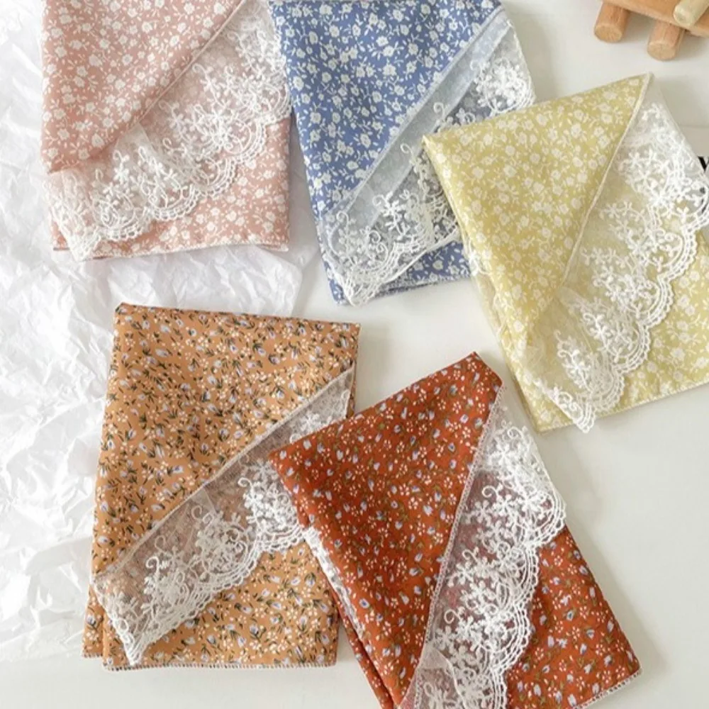 Baru Gaya Perancis Segitiga Syal Kain Renda Sorban Bandana Rambut Aksesoris Bunga Kecil Bando untuk Musim Semi Musim Panas
