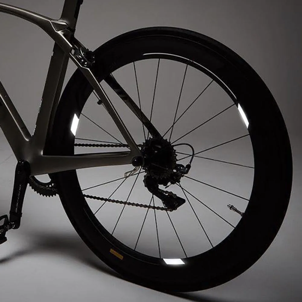 Reflective Arrow Stickers for Bicycle Wheels and Helmets with Enhanced Night Visibility for Safe Riding on Roads
