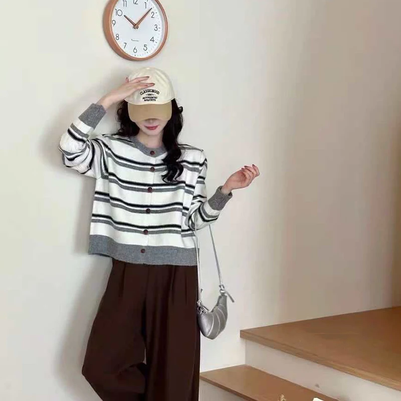 Korean Retro Striped Round Neck Long Sleeve Versatile Casual Knitted Cardigan For Women
