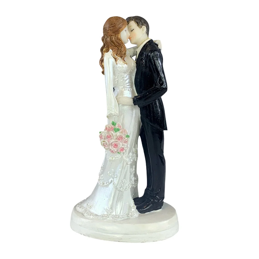 Decor for Car Wedding Couples Gifts Him Ceremony Decorations Bride Groom Topper Ornament Resin Statue Figures Dining Table