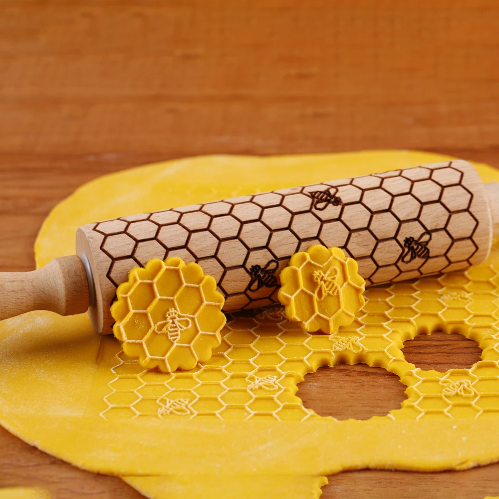 1pc 13.7in Wooden Honeycomb Pattern Embossed Rolling Pin For Kitchen Pastry Baking Tools Bee Deep Engraving Cookies Stamp Tool