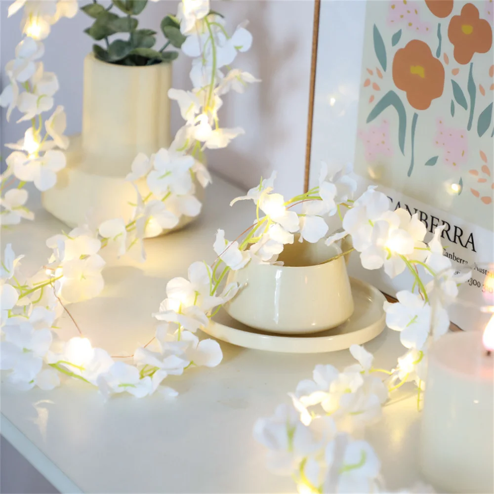 Imagem -06 - Led Artificial Hortênsia Flor Cordas Luzes Fada Bateria Operado Flor Garland Luzes Festa de Casamento Decoração Casa 2m 5m