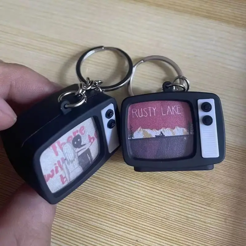 Rusty Lake Small Tv Can Shine Hang Buckle Sound Keychain R-Rusty Lake Game Accessories Laura Retro Keychain