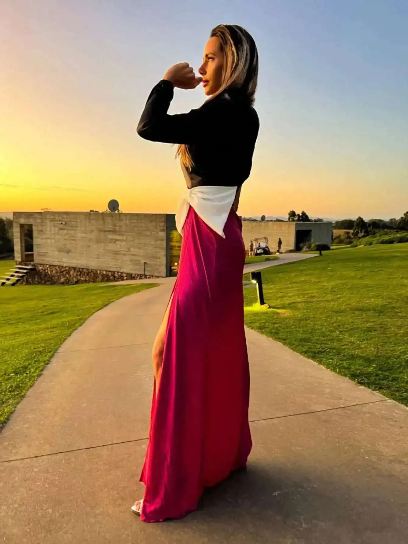 Um ombro midi feminino elegante bandagem divisão recorte maxi vestido verão bodycon feminino roupas de festa à noite