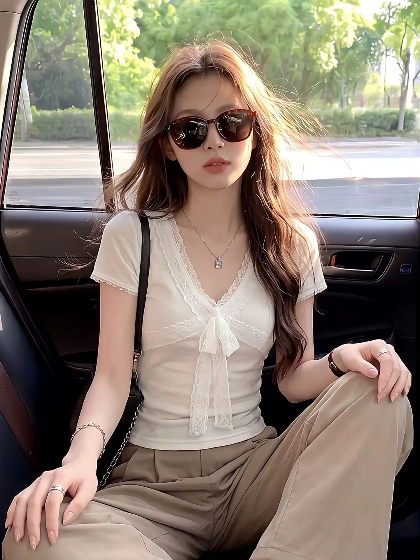 Elegant Lace Splice Short Sleeve V-Neck T-Shirt Women's Summer Unique Youthful Beautiful Top Gentle Style Universal Fit Waist...