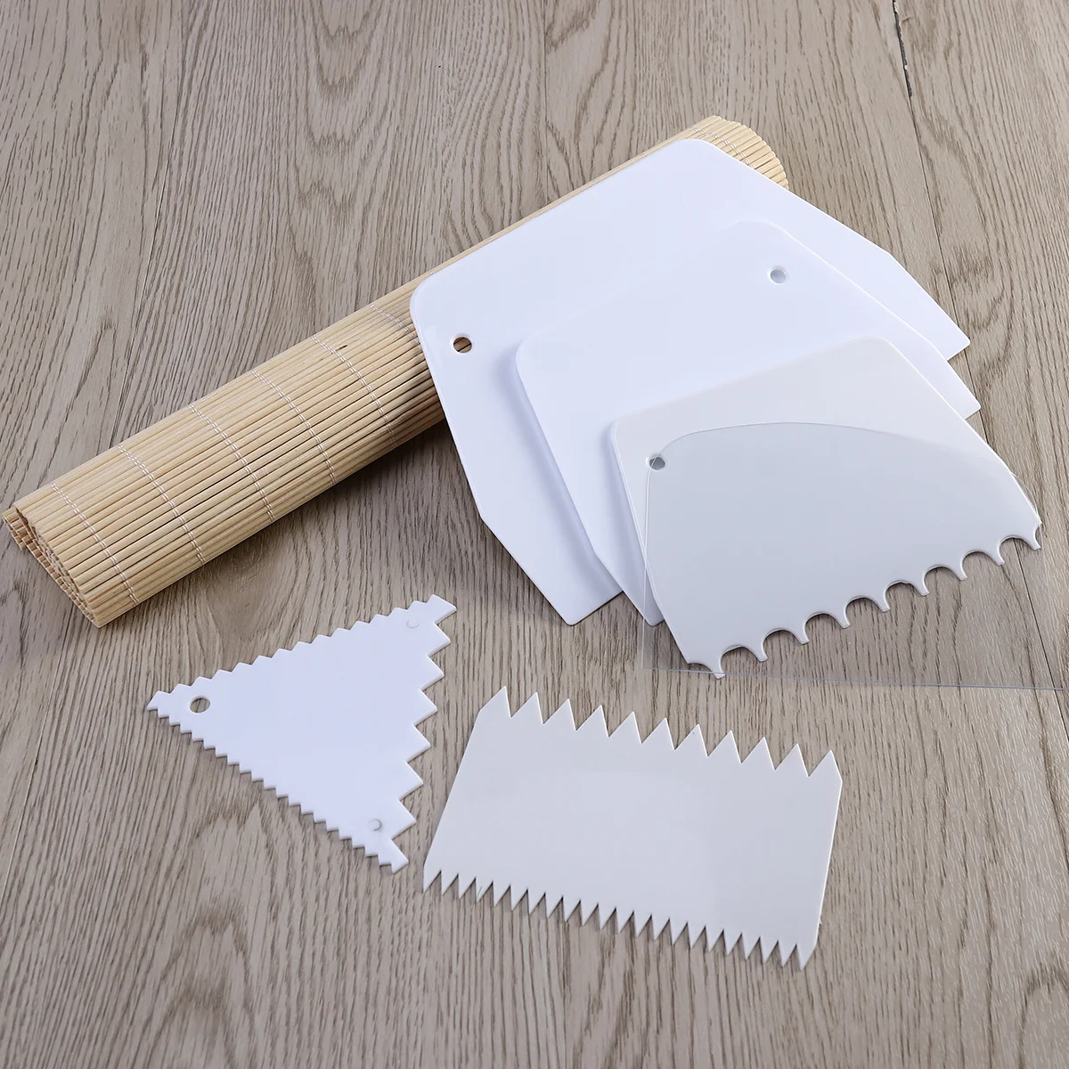 

6Pcs Cake Scraper Set Non-Toxic Baking Tools Serrated Smoothers Flat Scraper for Cream Cakes Decorating Birthday Engagement