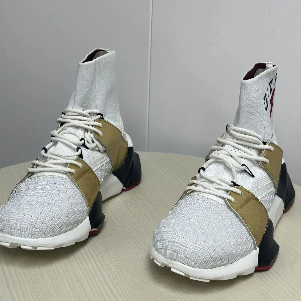 Running shoes Men's high quality full palm carbon plate cushioning professional training shoes Lightweight wear sports shoes