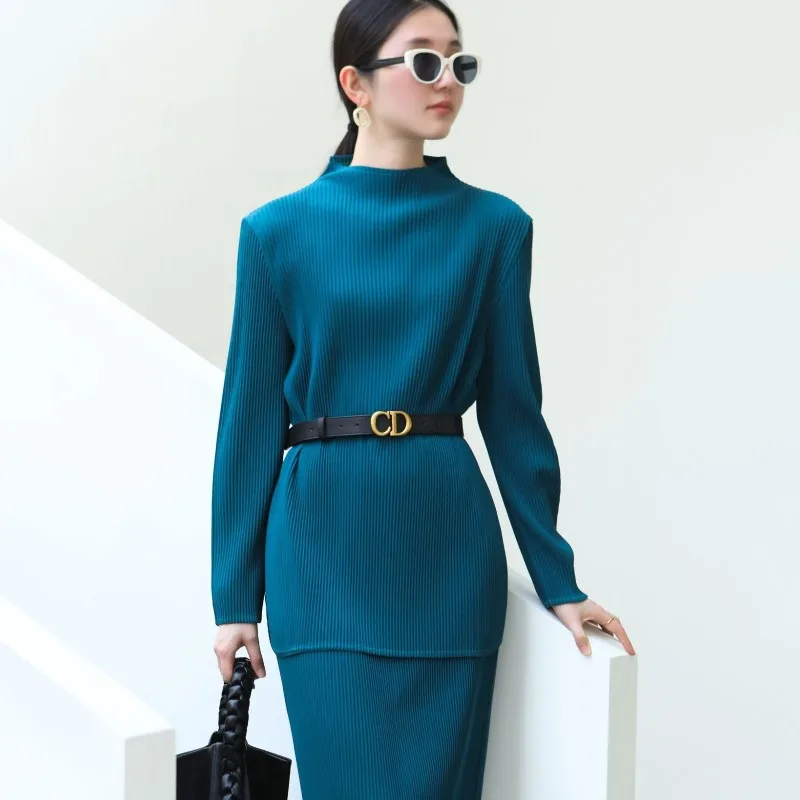 

Новинка весны 2026, европейский женский топ большого размера со складками Miyake, простая свободная повседневная блузка с полуводолазкой, пригородная нижняя рубашка