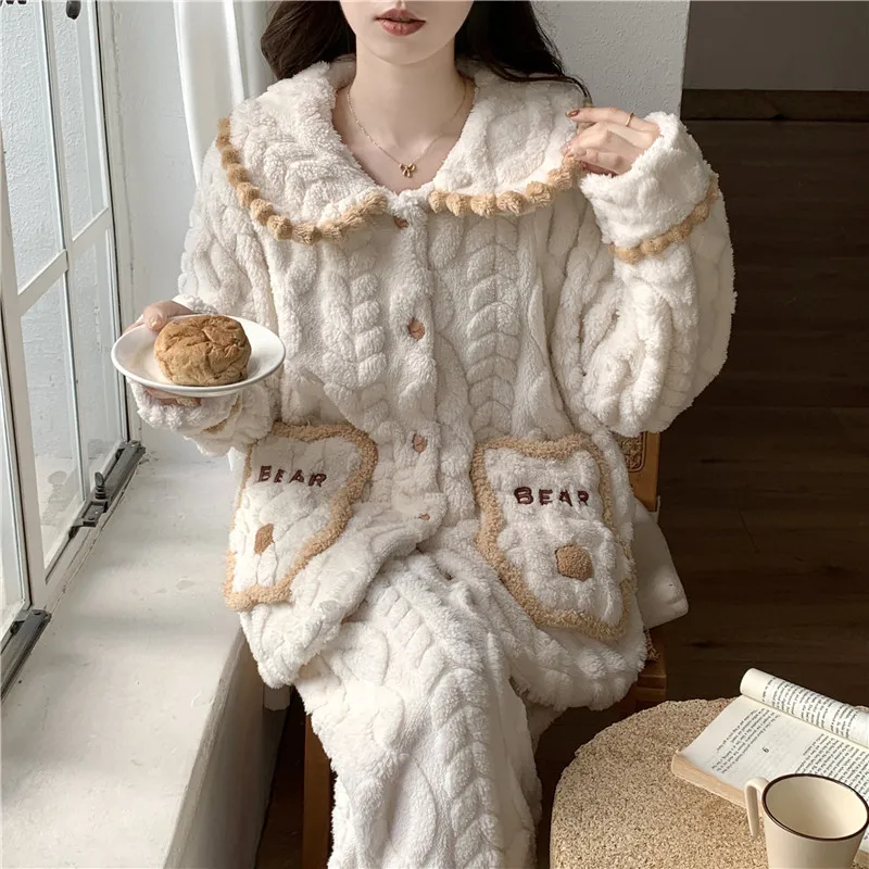 طقم بيجامة نسائي من الصوف المرجاني ملابس نوم شتوية دافئة مبطنة بالصوف ملابس نوم مريحة من الفلانيل ملابس منزلية ملابس نوم مريحة