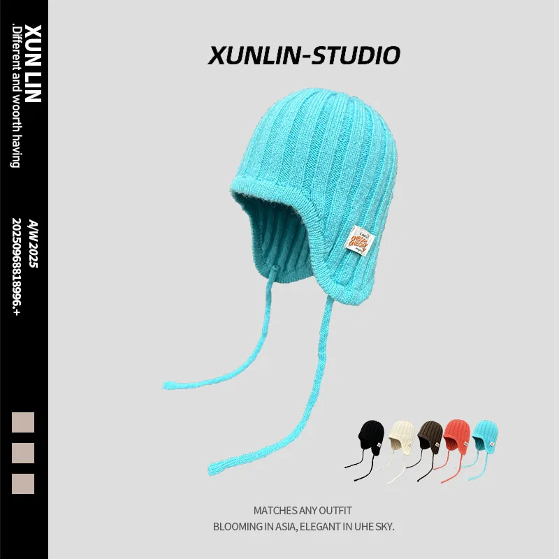 

Korean Autumn and Winter Sticker Label Design Knitted Hat for Men and Women Outdoor Warm Ear Protection Lace-up Bomber Hats