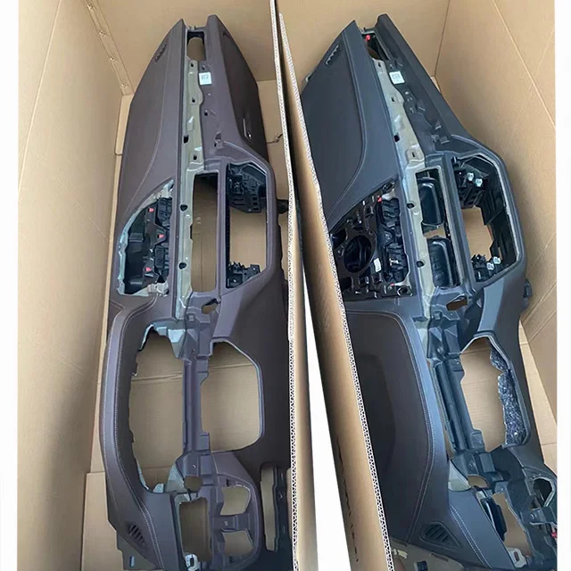 Parte interior de couro do console central da capa do painel de X5.g05 É preto