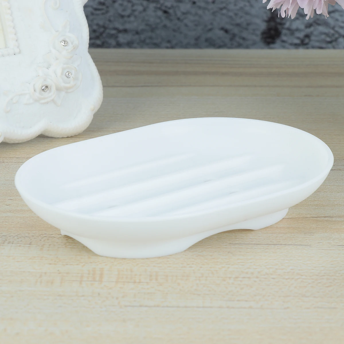 

4Pcs Non-Slip Silicone Soap Dish Flexible Hollow Drain Raised Stripes Bright Color Bathroom Kitchen Soap Holder