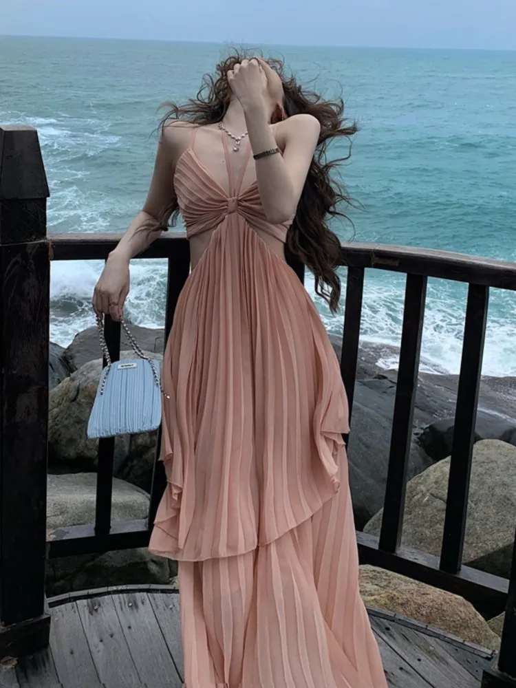 

Summer New Fashion Sexy Pleated Holiday Beach Long Dresses for Women Vacation Spaghetti Strap A line Ladies Robe 2024 Sundress