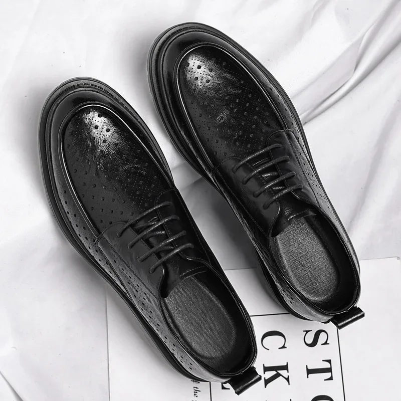 Scarpe in pelle di mucca di alta qualità per uomo Scarpe eleganti da uomo traspiranti Mocassini cavi casual Scarpe firmate da uomo Zapatos De Hombre