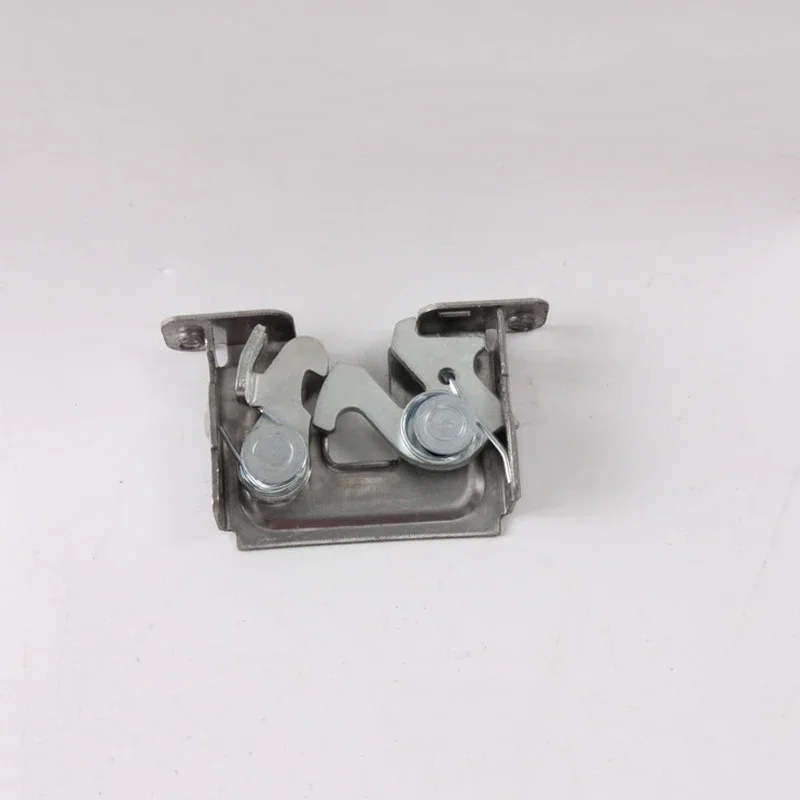 

51232753419 Защелка нижней крышки замка капота для BMW X1 X3 E84 E87 E83 116I 120I