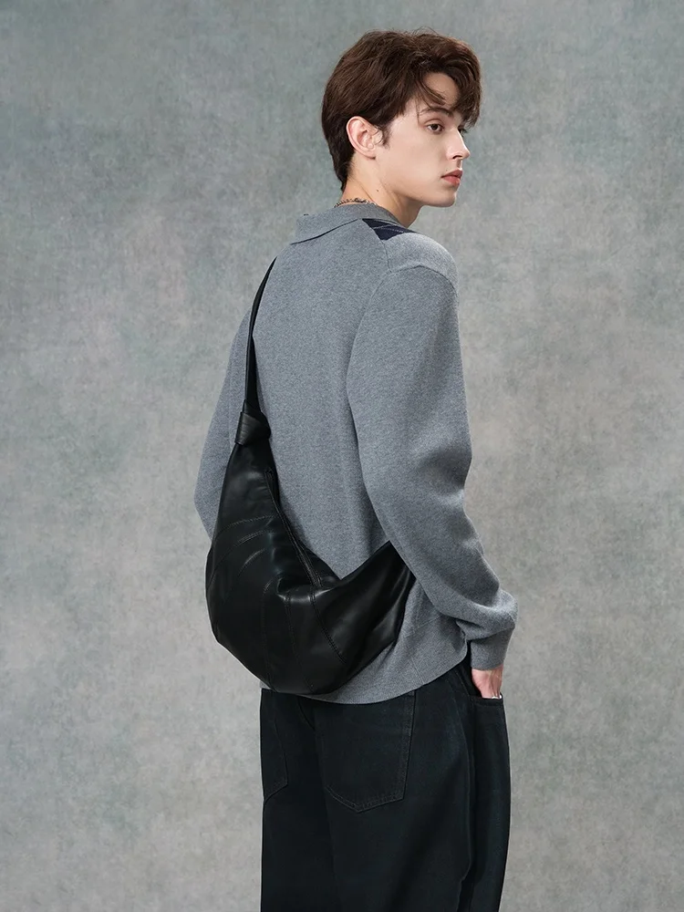 2026 New Men's Trendy Chest Bag Slant Crossbody Bag Doughnut Shape Leather Backpack Casual Style Motorcycle Element Soft Bag