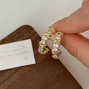 Anting-Anting Pejantan Desain CC Antik untuk Wanita Mode Korea Anting-Anting Zirkon Silang X Hadiah Perhiasan Pertunangan Grosir 10 collier penjualan terbaik christian dior - №