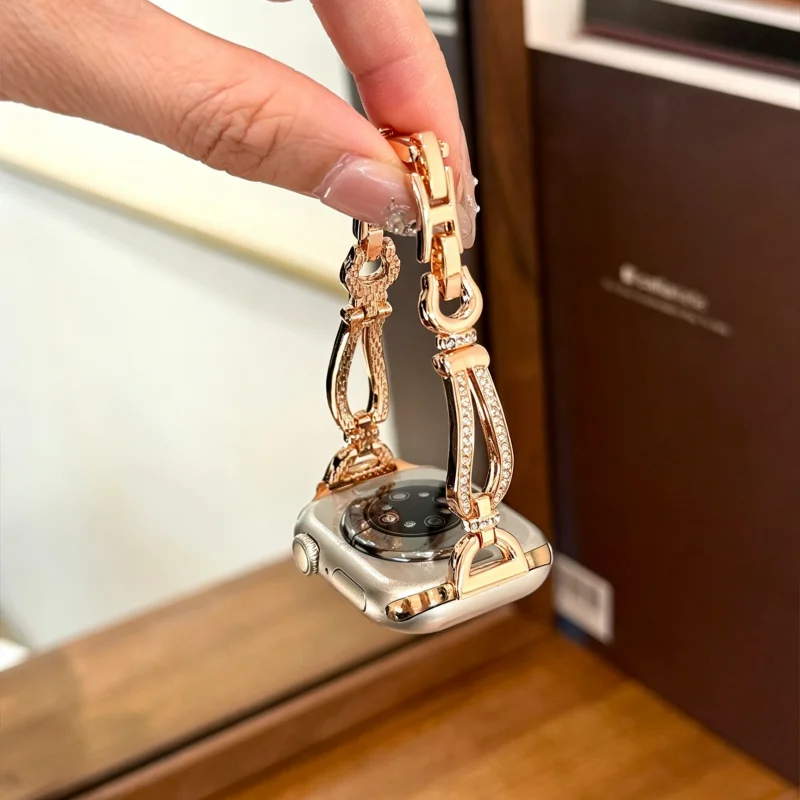Diamond studded metal bracelet strap suitable for Apple iWatch strap 38mm 40mm 41mm 42mm 44mm 45mm 49mm fashionable strap