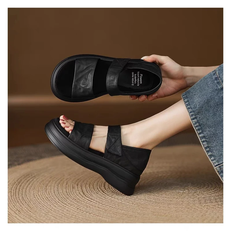 

Thick-soled Bag and Open-toe Waterproof Platform, Fashionable, Versatile, Comfortable and Anti-slip Commuting Women's Sandals
