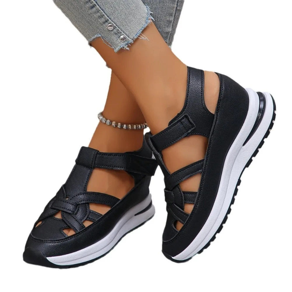 Sandalias de cuña sólidas con punta cerrada para mujer, sandalias de moda con correa y hebilla, sandalias deportivas informales huecas para mujer, para caminar al aire libre