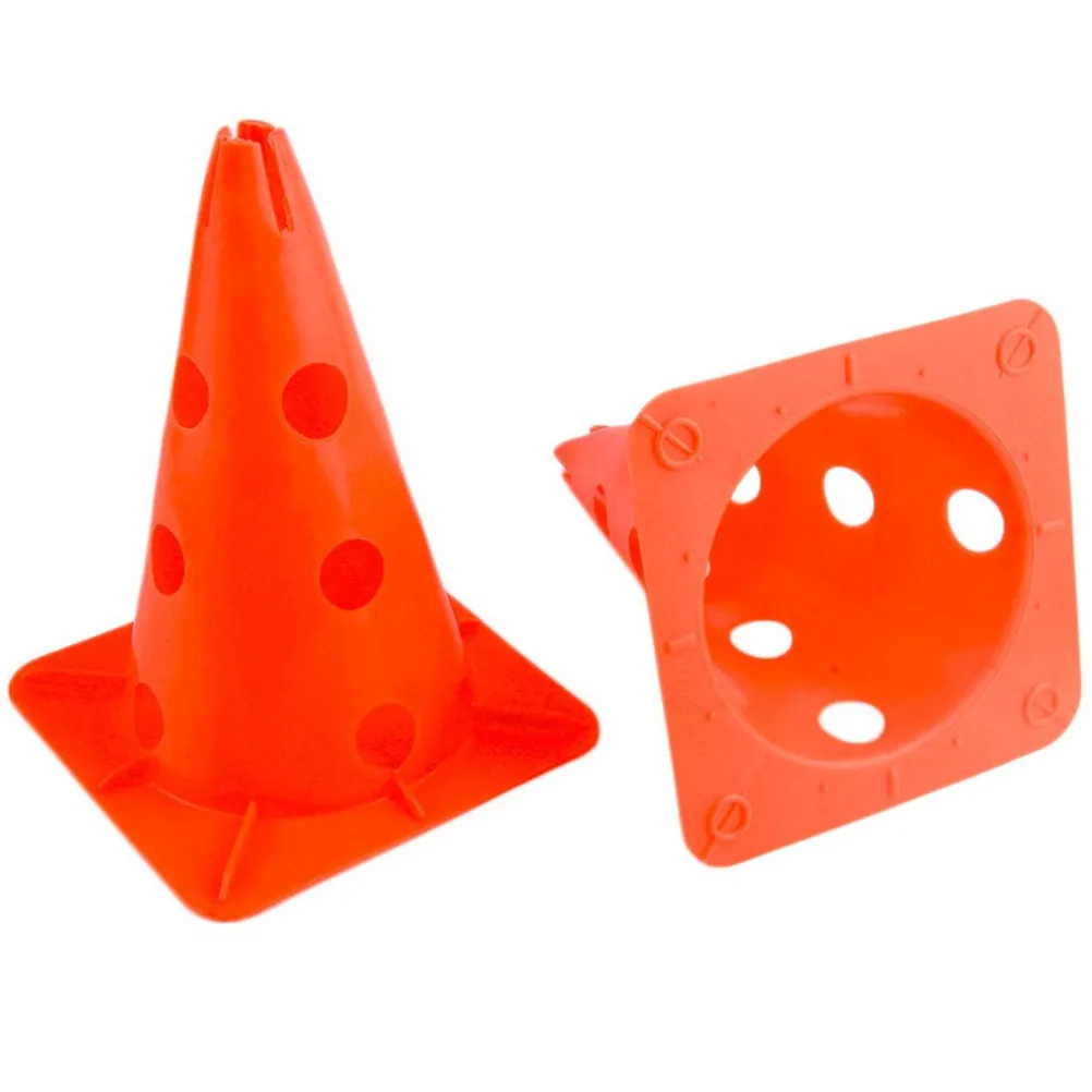 conjunto-de-5-cones-de-marcacao-para-treinamento-de-futebol-laranja-neon-dobraveis-design-com-fendas-para-agilidade-e-flexibilidade-em-ambientes-internos-e-externos