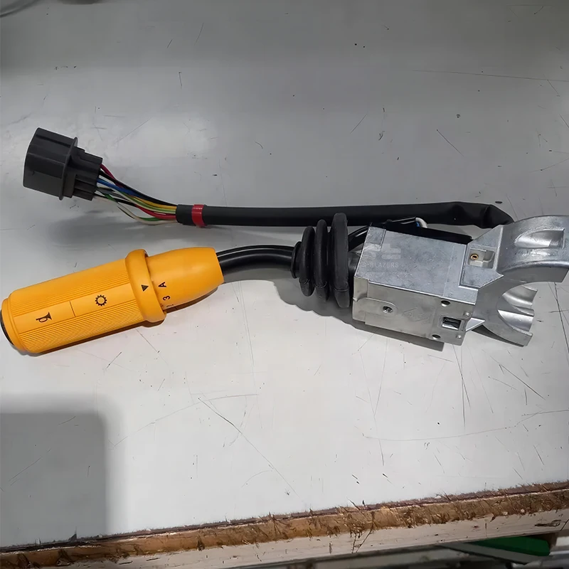 

Переключатель переключения передач COLUMN FORWARD & REVERSE AUTO 701/71101