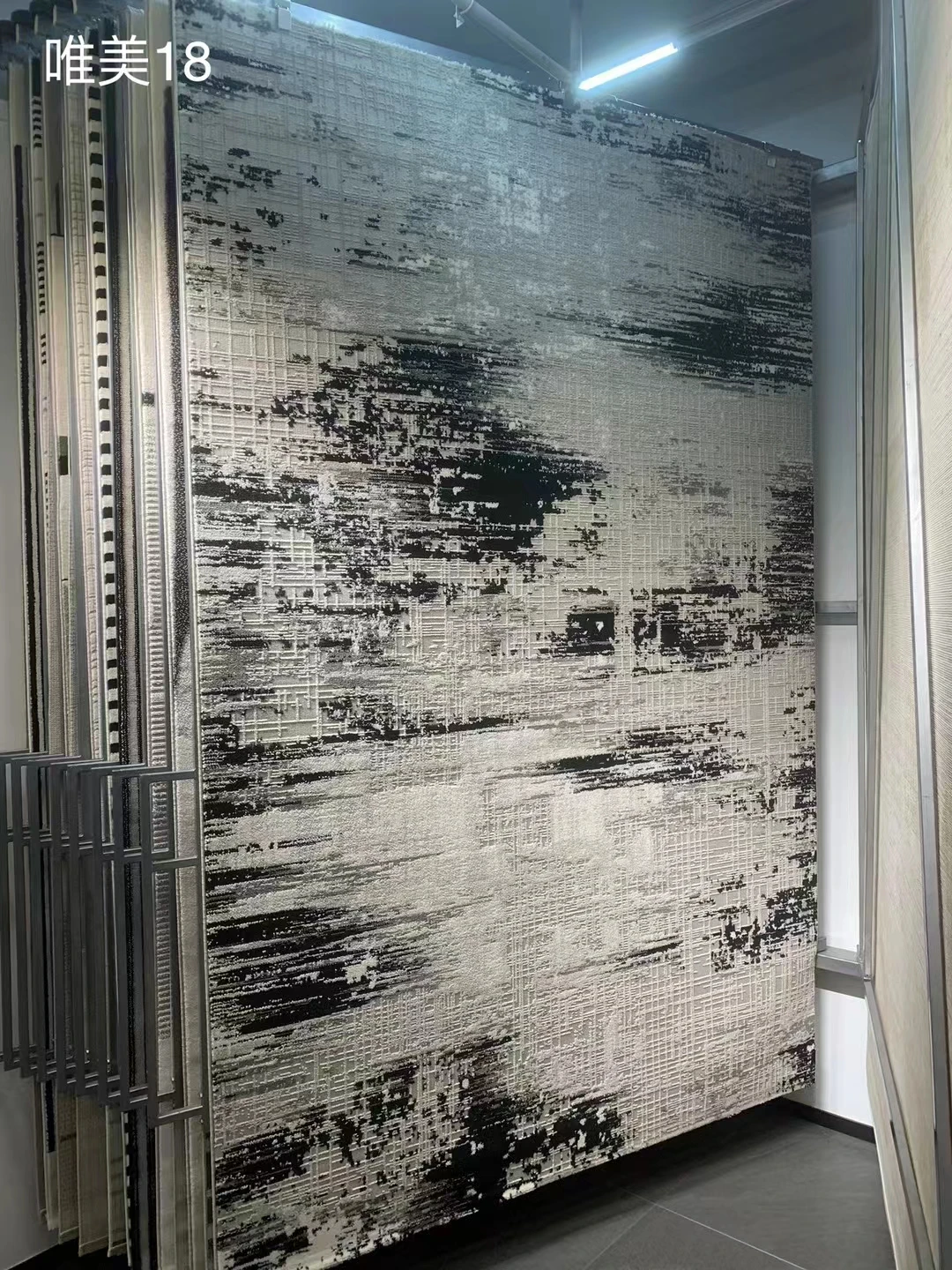 Dywaniki do salonu, puszyste dywany i maty, tekstylia domowe, poduszki do dekoracji wnętrz, dywany.