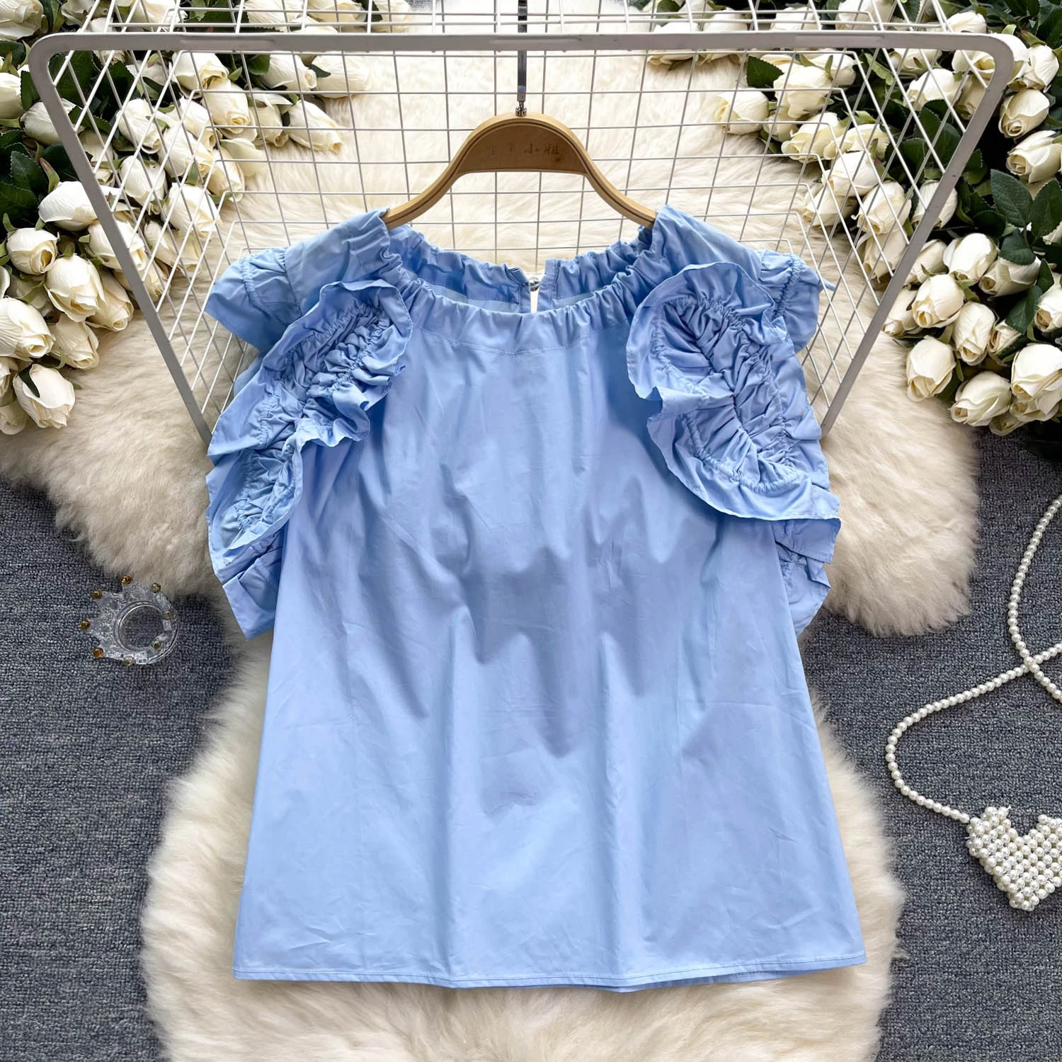 

Женская блузка с рукавом «гриб»