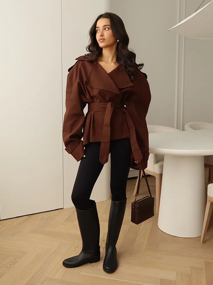 Damenmäntel mit Einfarbigem Revers und Gürtel, Kurze Trenchcoat-Jacke für den Frühling, Weiblicher Epaulet-Mantel mit Langen Ärmeln und Knöpfen, Schlanker Schnitt, Neue Damen-Oberbekleidung – Detail 22