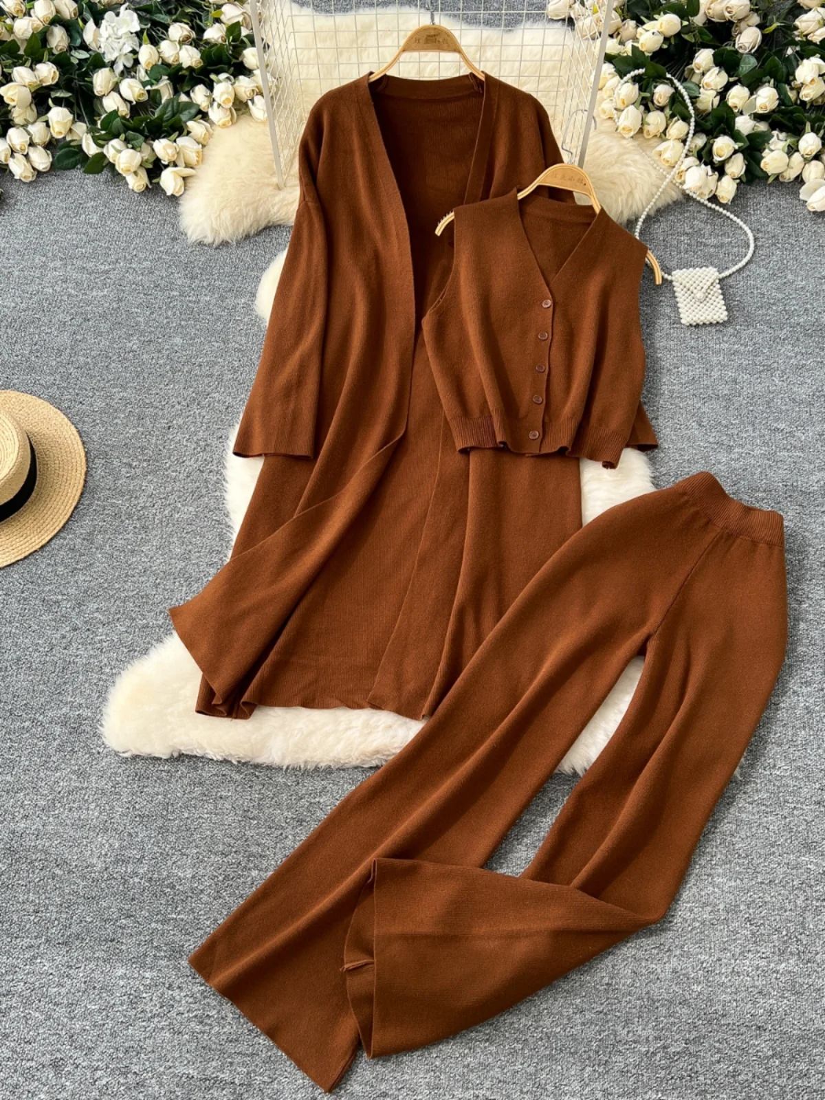 

High Waist Loose Knitted Vest Top V-Ne Svel Faion Set with Long Pants for Young Women Autumn Season 2024