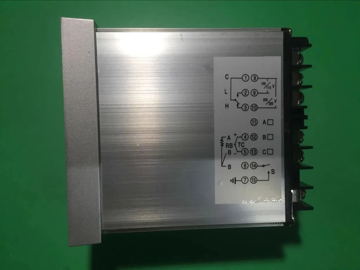 Taiwan SKG aluminum shell dip switch temperature controller DB48WTK temperature controller DB-48-WTK in stock