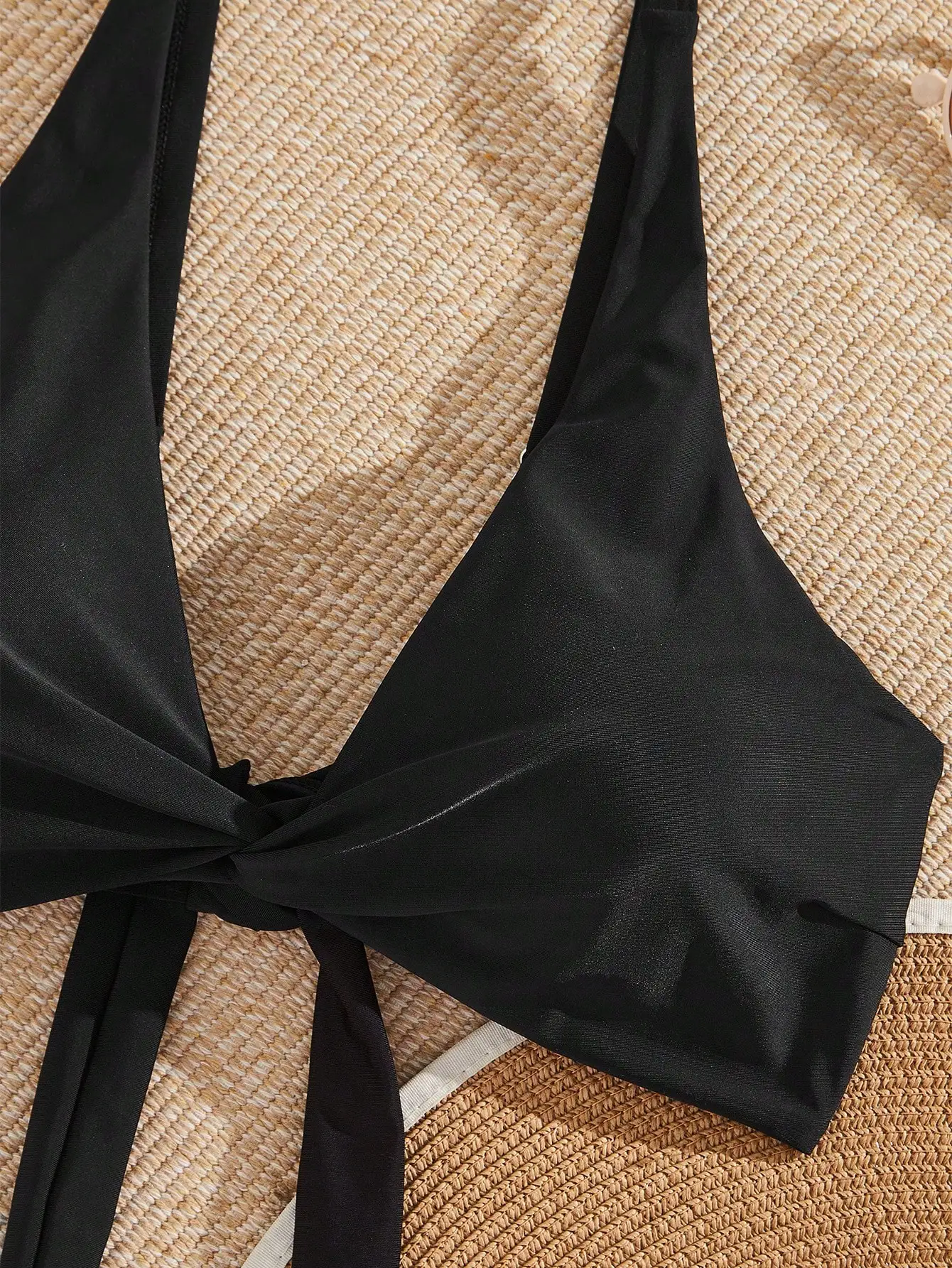 

Black Solid Color Triangle Bikini Top With Front Knot Beach Swimwear