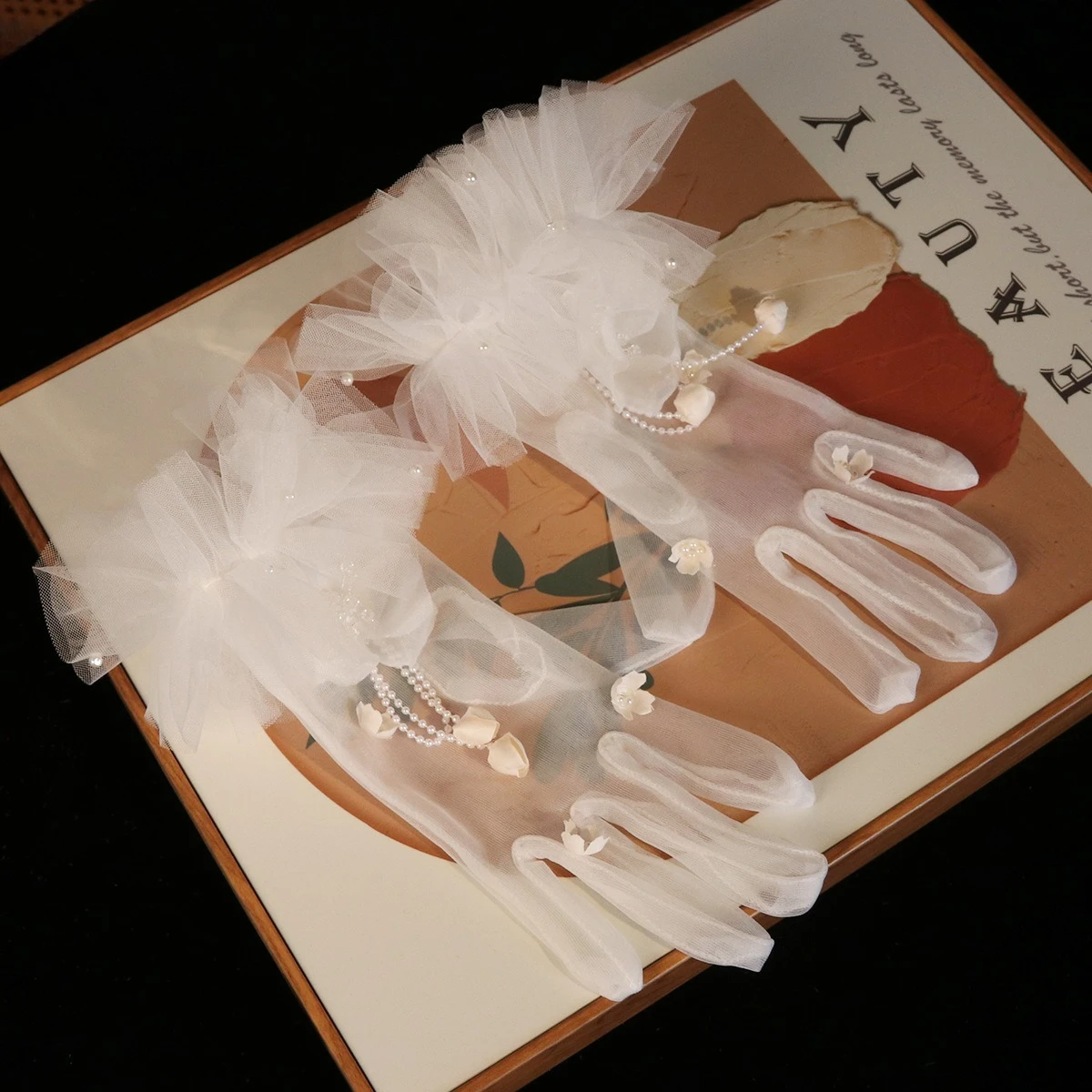 قفازات زهرة الدانتيل الزفاف - أكمام قصيرة مطرزة يدويًا |   بوهو فستان الزفاف صور الدعائم الملحقات