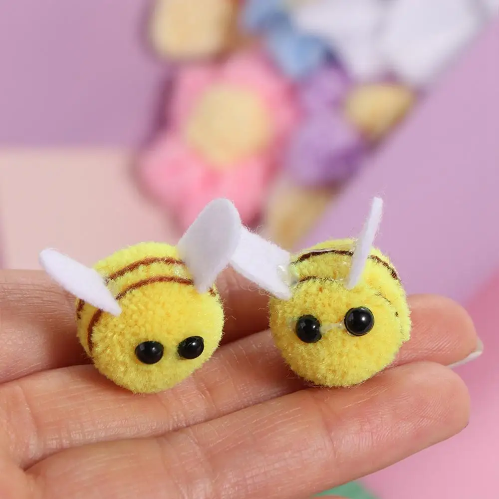 10pcs Yellow Wool Felt Little Bee Handmade Material Felt Ball Creative Artificial Bees Crafts Cute Mini Bee Clothing Decor