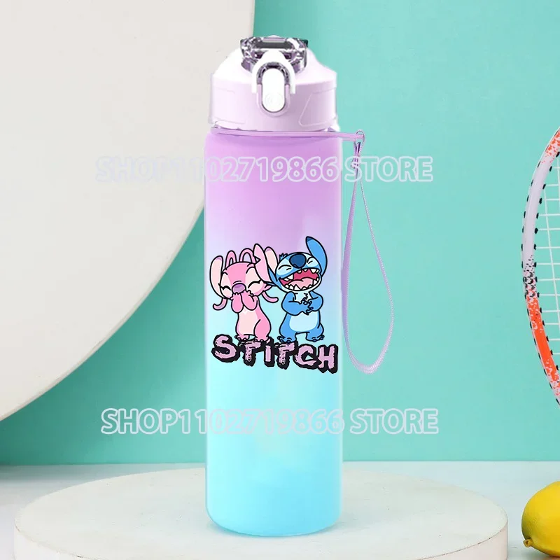 Bottiglia d'acqua Lilo e Stitch da 750 ml con cannuccia Cartoon Anime Pattern Bottiglie sportive stampate Ragazzi Ragazze Regali per feste di compleanno carini