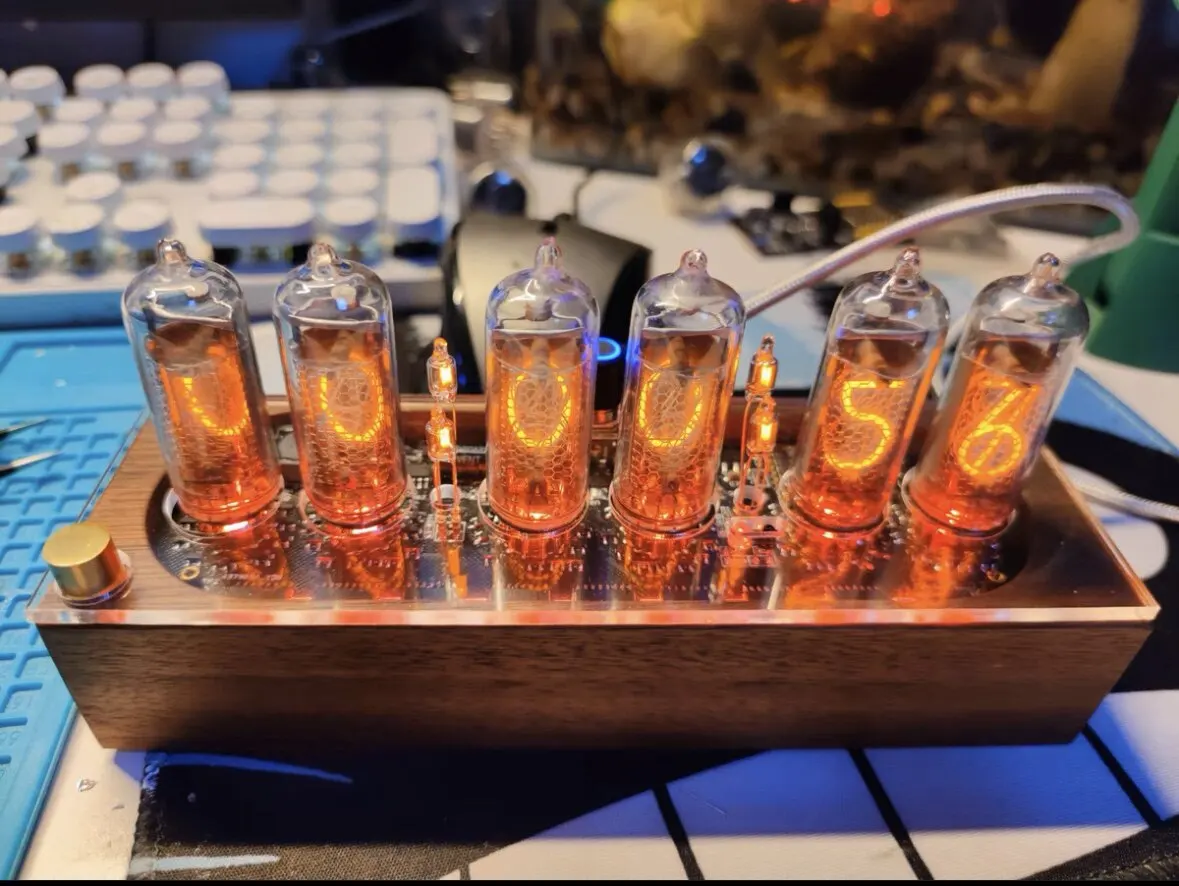 IN14 Nixie Tube Clock Retro Glow Tube Digital Clock with Transparent Acrylic Base Vintage Electronic Desktop Decor Unique Gifts