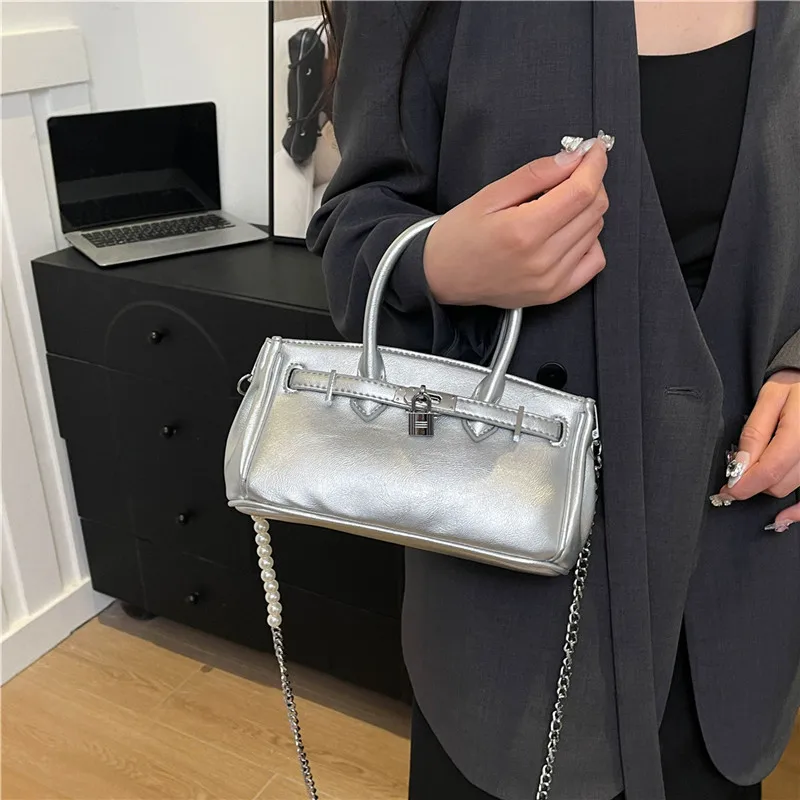 

2025 Oversized Tote Bag - Crossbody/Handheld Multi-Way Purse, Spacious Work Bag for Women