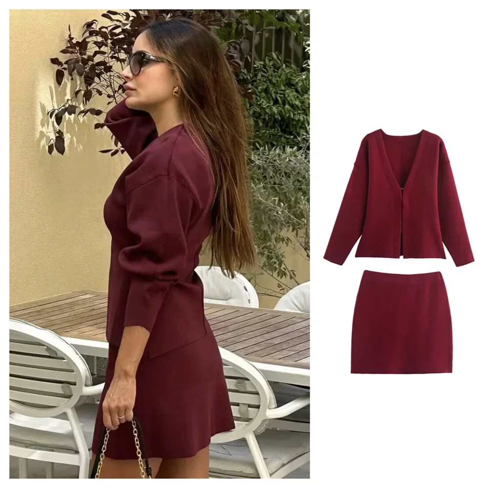 

New Fashion Women's Sexy V-neck Solid Color Long Sleeve Simple Knitted Slimming Coat Flat Needle Mini Skirt Two Pieces Set