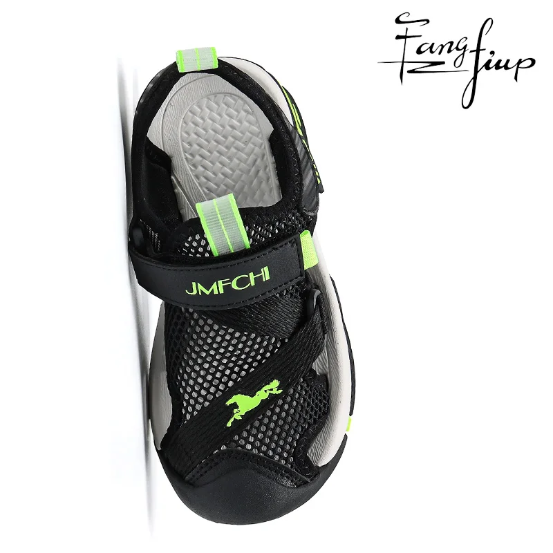 Kids Sandals Boys Outdoor Hiking Sports Sandal Girls Pool Beach Shoes Summer Water Shoe Sneakers