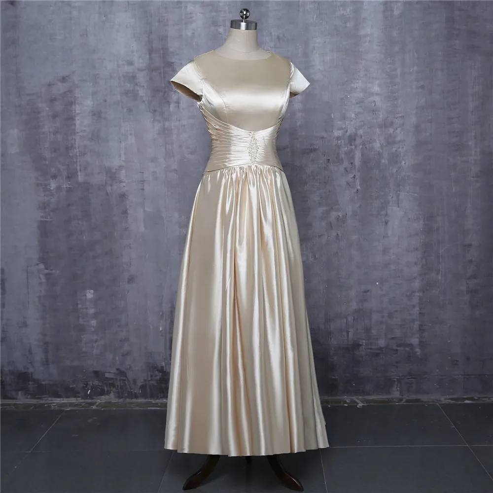 Champagne Mother Of The Bride Dresses A-line Cap Sleeves Satin Plus Size Long Groom Mother Dresses For Wedding