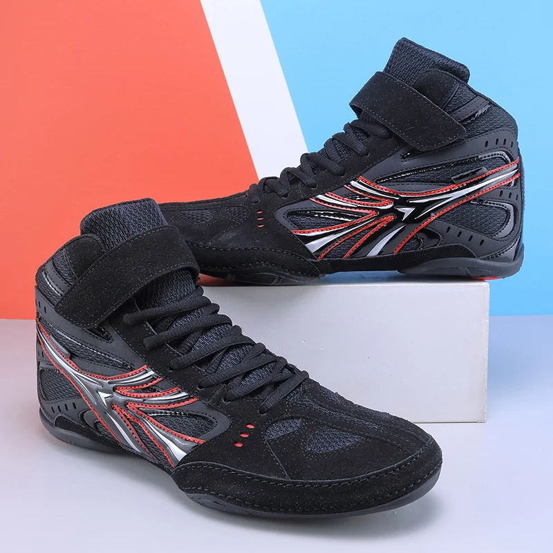 

2025 New Daily Training Mens Boxing Shoes Lightweight and Comfortable Wrestling Shoes High Top Gripping Flexible Sports Shoes