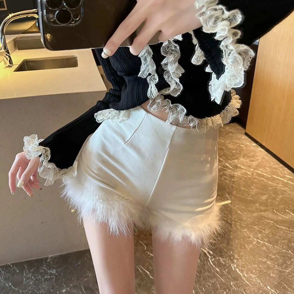 Basic White Fur Splice Shorts Autumn Winter Trendy Fashion High Waist A-line Design Sense Slim Fit Bodycon Short Hot Pants Women