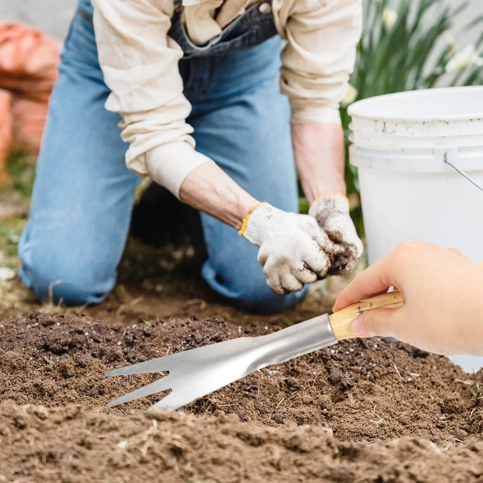 3-Toothed Shovel Ga…