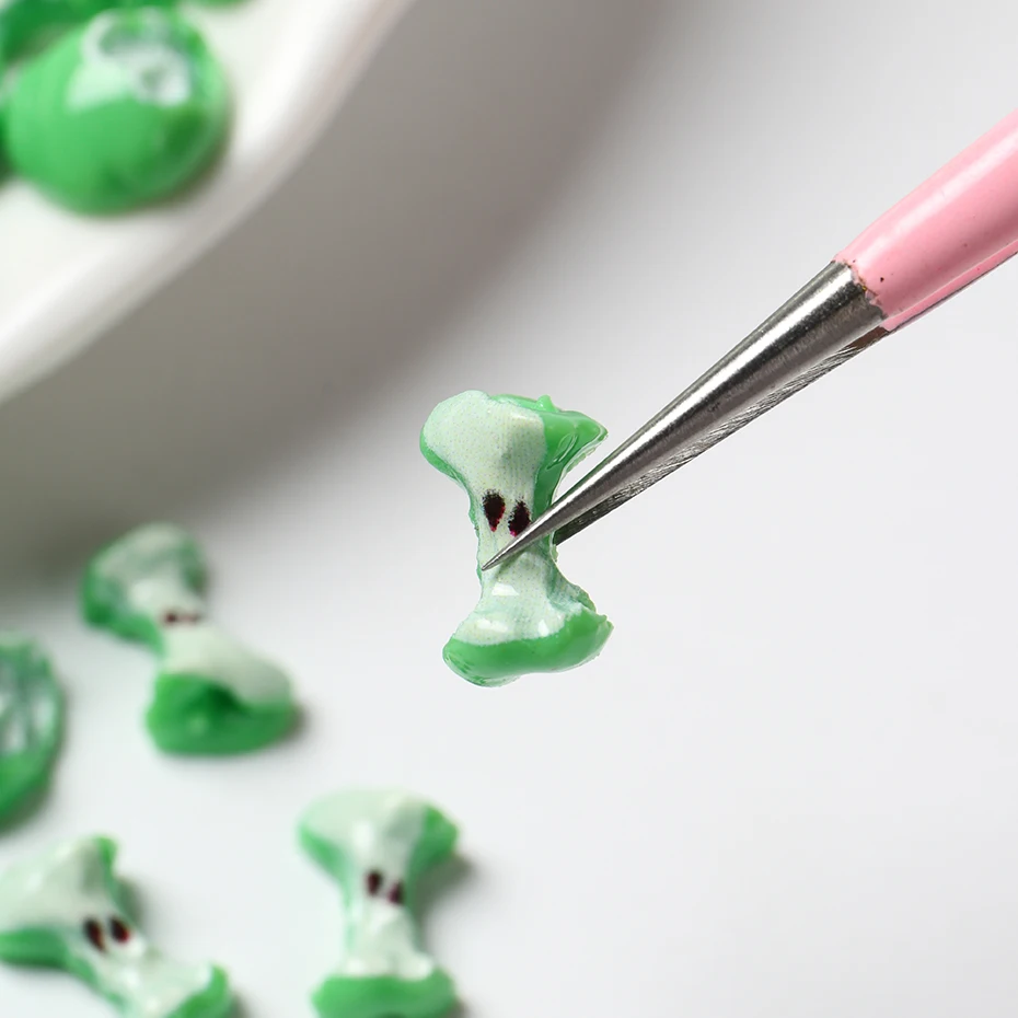 3D Realistic Bitting Green Apple Nail Charms Resin Fruit Series Apple Chip Acrylic Nail Art Decoration Manicure Supplies