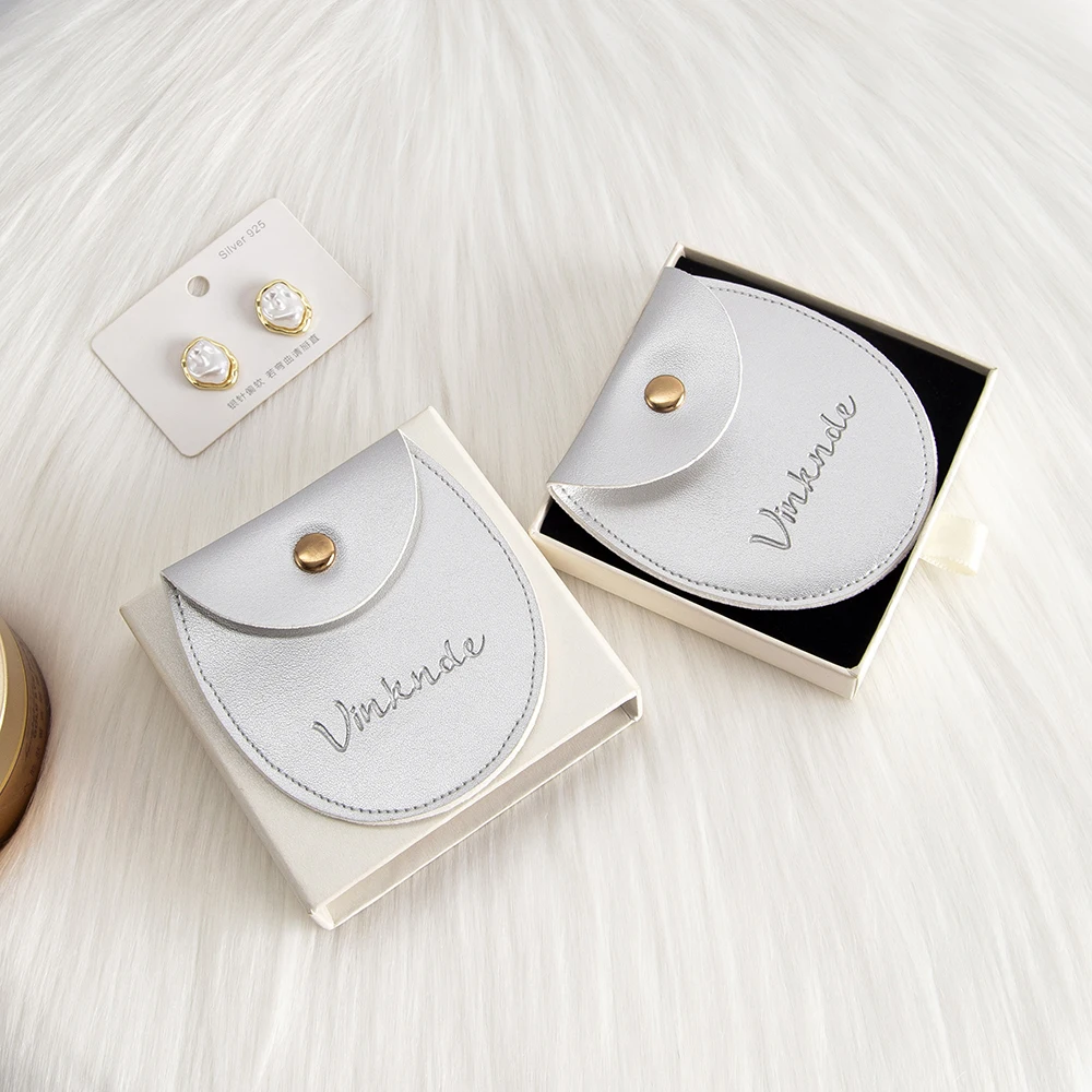 

Серебряная овальная сумка для хранения из искусственной кожи с персонализированным логотипом для ювелирных изделий, ожерелья, кольца, подвески, браслета, пылесборники с застежкой