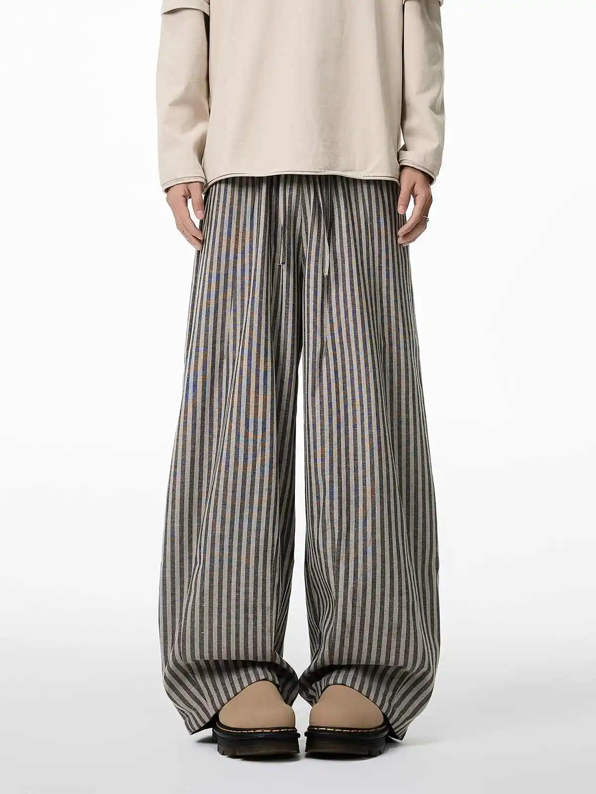 女性の黒ゴシックストライプ長ズボンだぶだぶのスウェットパンツ原宿 Y2k エモヴィンテージオーバーサイズズボン日本 2000 年代スタイルの服