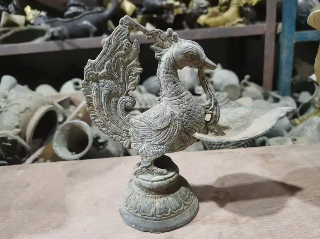 Be unearthed Old bronze ware, candle holder, fragrant oil lamp, Phoenix Statue