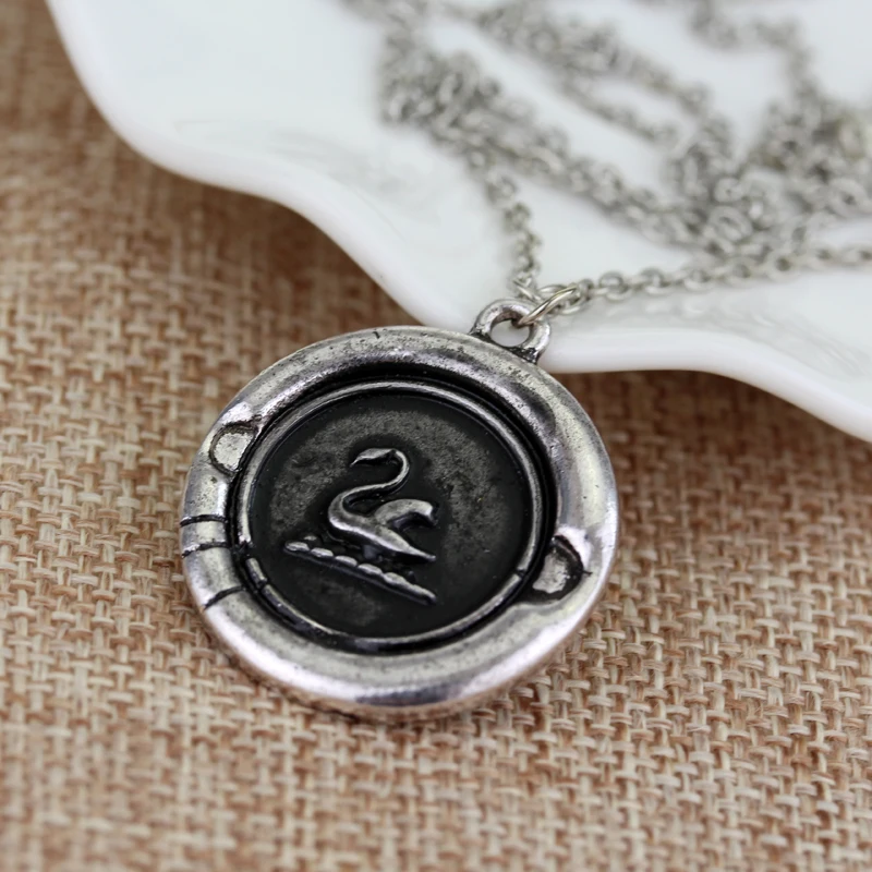 Fairy Tale Drama Once Upon a Time Snow White and Prince Charming Necklace Emma Swan Amulet Pendants Necklace AGED ANTIQUE